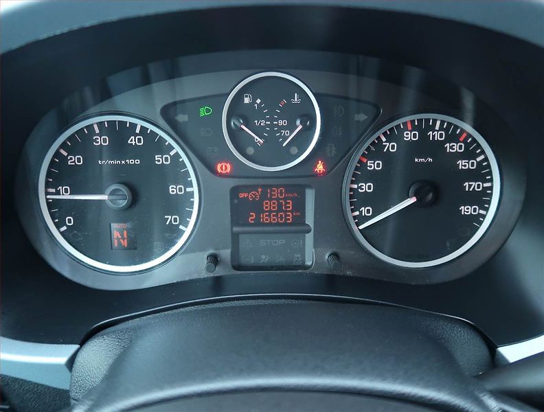 Citroën Berlingo (2013) XTR 1.6 HDi, 5Míst, ČR - fotka 11 z 14