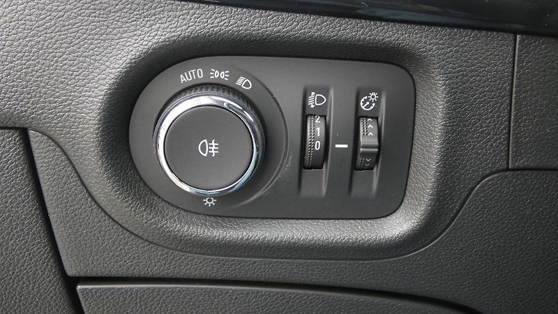 Opel Astra 1.5 CDTi 90kW Elegance ST S/S - fotka 10 z 22