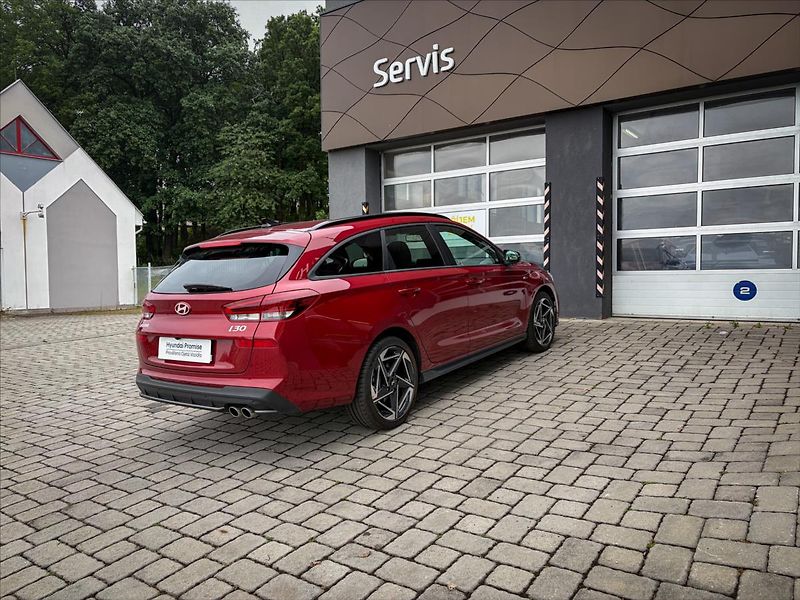 Hyundai i30 1,5 T-GDI N-Line - fotka 2 z 19