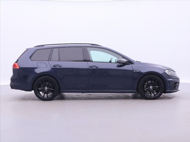 Volkswagen Golf 2,0 TSI R 221kW DSG 4Motion - fotka 8 z 31
