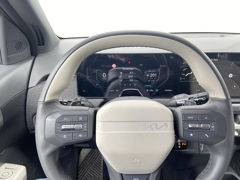 Kia EV3 81kWh GT-Line - fotka 16 z 25