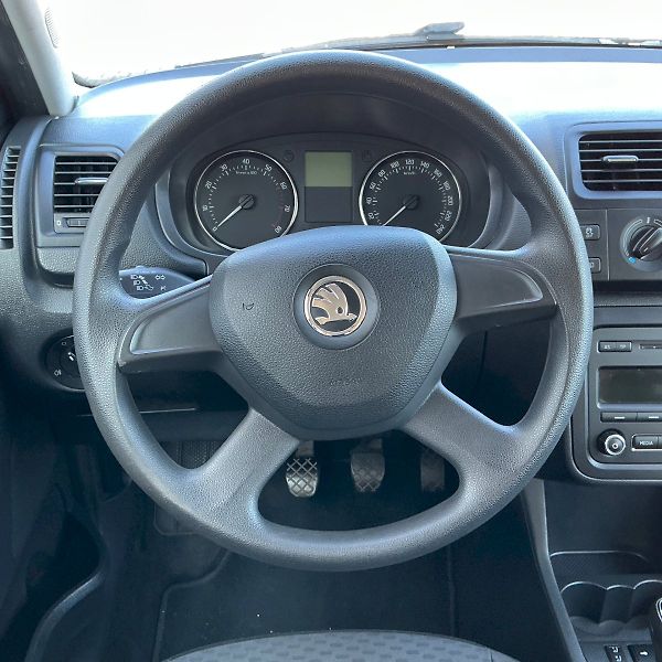 Škoda Fabia (2013) Combi 1.2 TSI Ambition - fotka 18 z 26