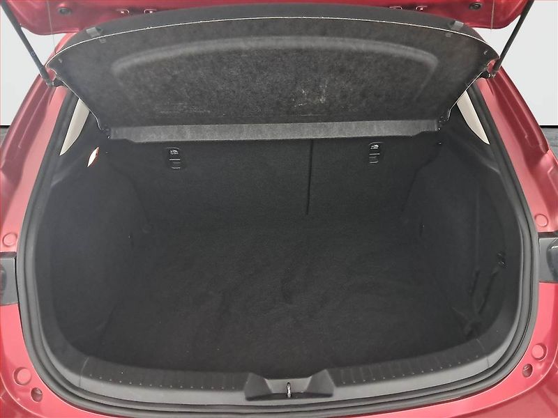 Mazda 3 (2014) 1.5 Skyactiv-G, Navi, Tempomat - fotka 14 z 19