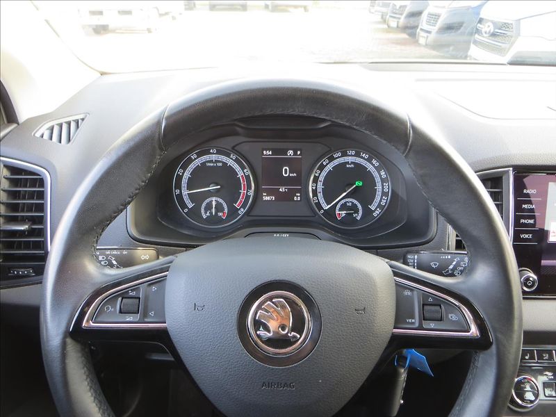 Škoda Karoq 1,5 TSI 110kW Ambition DSG ČR - fotka 19 z 22