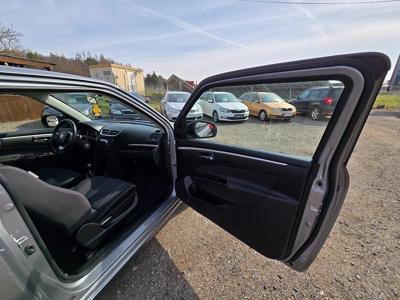 Suzuki Swift (2016) 1.2 VVT 69KW klim - fotka 16 z 20