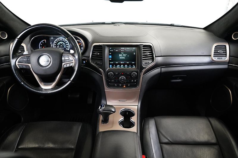 Jeep Grand Cherokee - fotka 5 z 26
