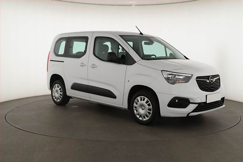 Opel Combo (2024) Edition 1.5 CDTI, 5Míst, ČR - fotka 1 z 18
