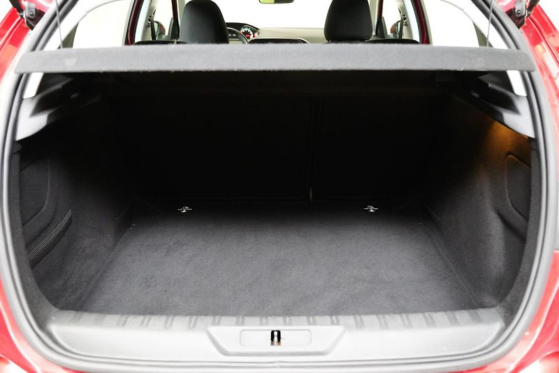 Peugeot 308 - fotka 24 z 24