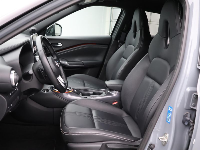 Nissan Juke 1,0 DIG-T Automat CZ Tekna DPH - fotka 11 z 37