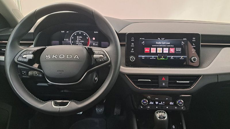 Škoda Scala (2025) Top Selection 1,0 TSI 85 kW - fotka 5 z 23
