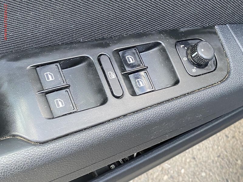 Škoda Superb (2014) 2.0 TDi 4x4, ČR, Active - fotka 11 z 18