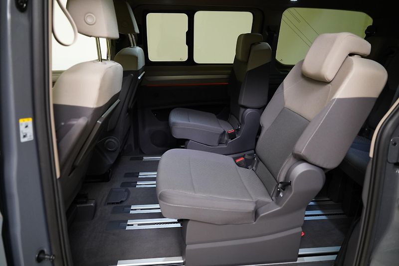 Volkswagen Multivan - fotka 23 z 28