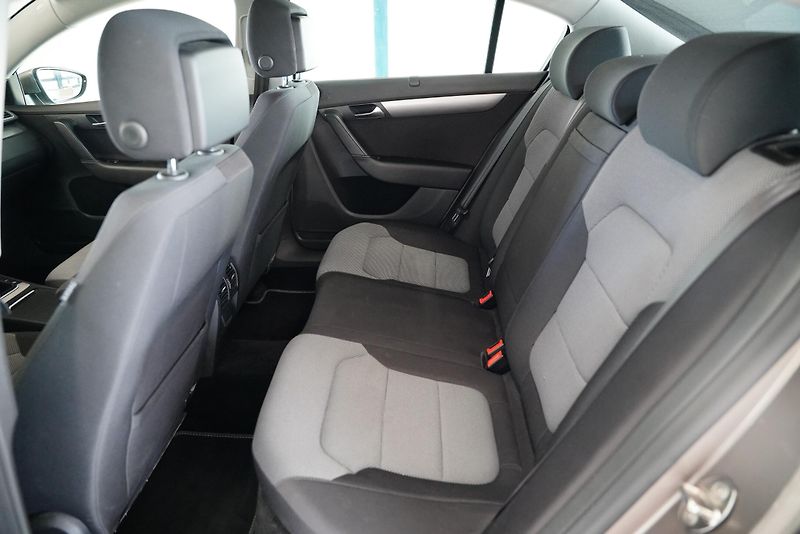 Volkswagen Passat - fotka 26 z 27
