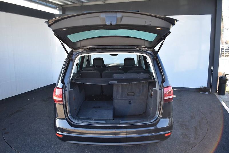 Volkswagen Sharan (2017) 2.0TDI 110kW DSG 7 míst - fotka 10 z 22
