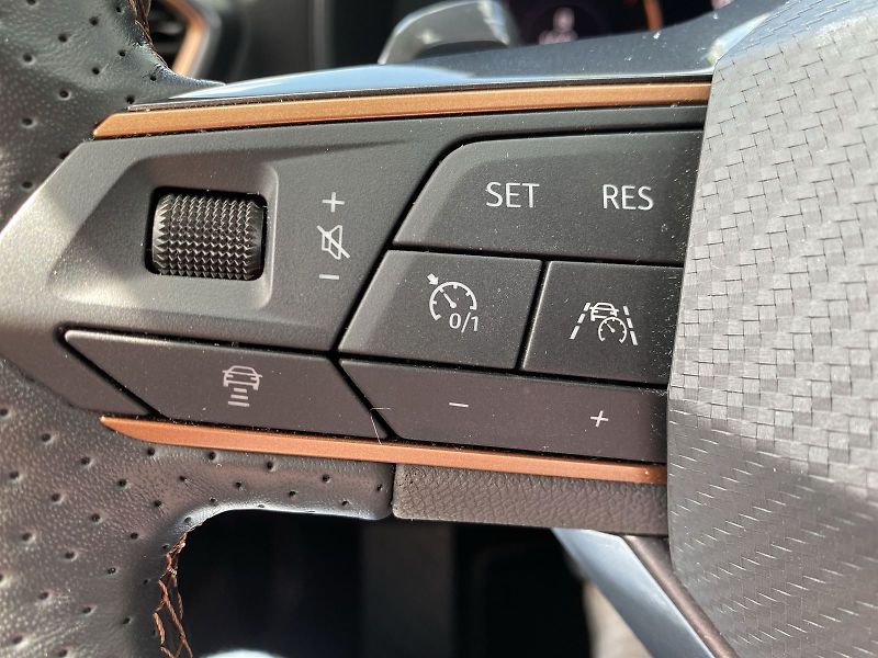 Cupra Formentor (2024) 2,0 TSI 4Drive DSG - fotka 18 z 37