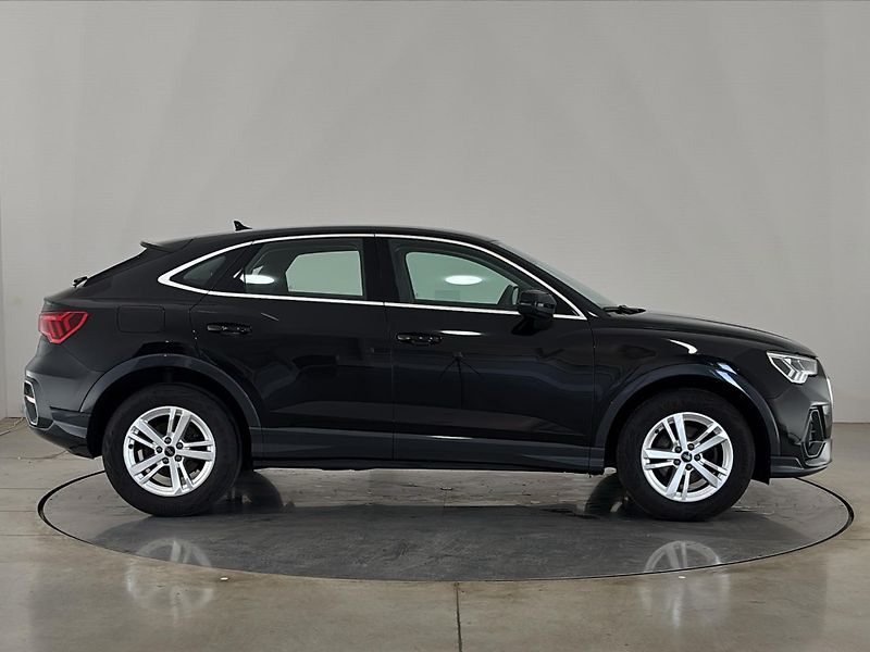 Audi Q3 Sportback - fotka 16 z 28