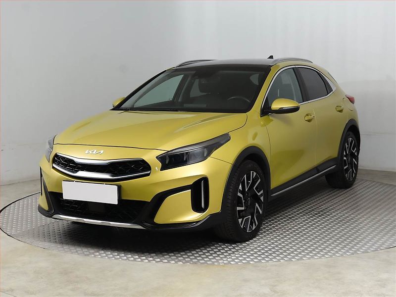 Kia XCeed (2023) 1.5 T-GDI - fotka 2 z 21