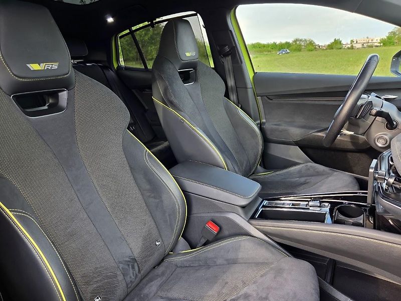 Škoda Enyaq (2022)  RS 80 220kw-4x4-TEPELKO-DPH - fotka 13 z 18