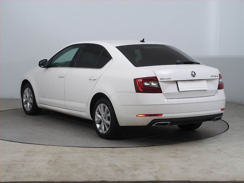Škoda Octavia (2017) Style 1.6 TDI, Serv.kniha - fotka 4 z 14