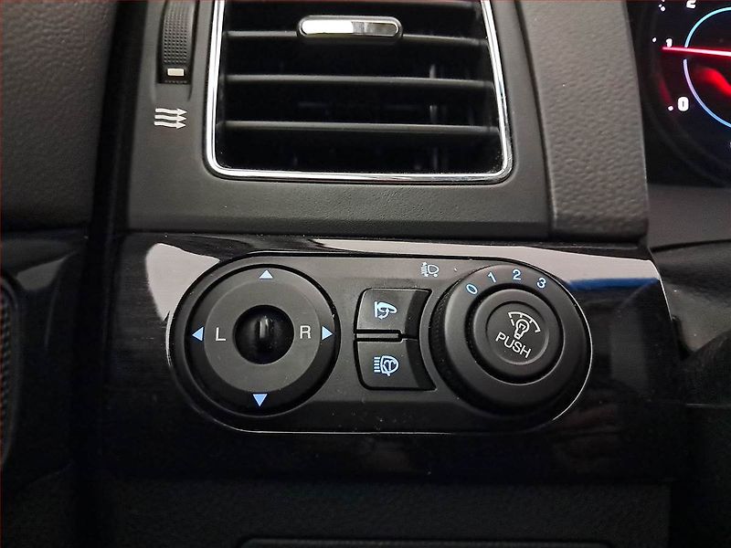 Chevrolet Captiva (2013) 2.2 VCDI, 4X4, Automat - fotka 21 z 23