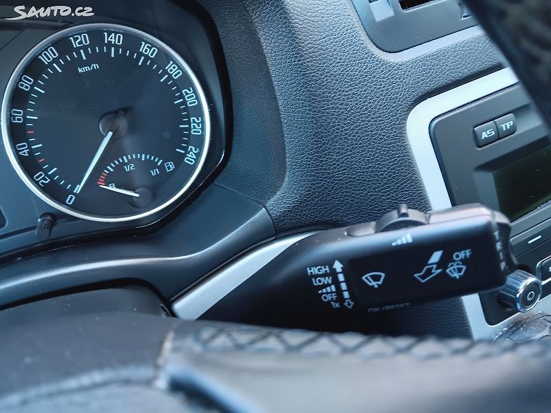 Škoda Octavia 1.6 TDI 77kW - fotka 13 z 28