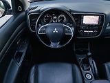 Mitsubishi Outlander 2.2D 4x4 7MÍST KAMERA SERVISKA - náhled 26