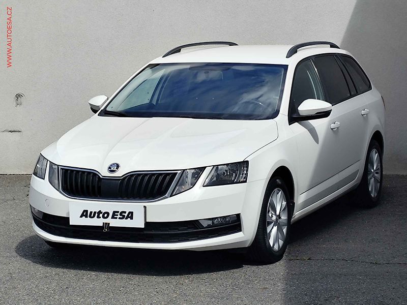 Škoda Octavia (2018) 1.6TDi, ČR, AC, temp - fotka 3 z 18