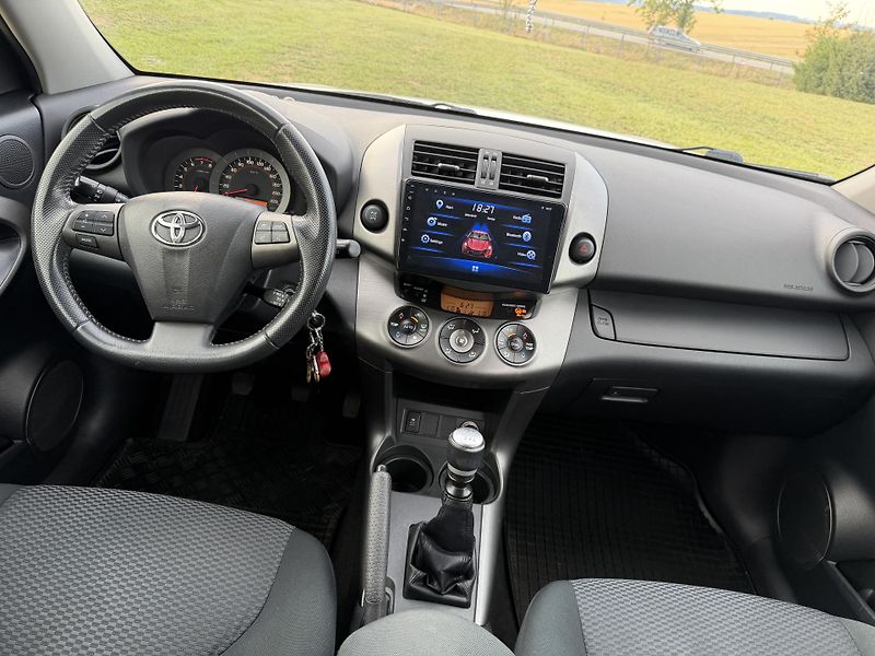 Toyota RAV4 2,0 VVTi  4x4  - fotka 29 z 29