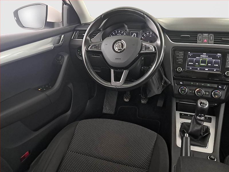 Škoda Octavia (2016) 1.6 TDI 4x4, 4X4, Tempomat - fotka 7 z 20
