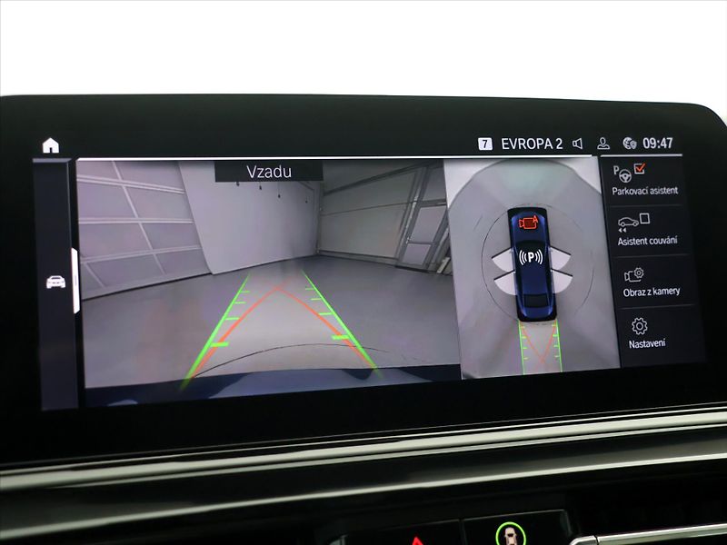 BMW Řada 8 3,0 840i 245kW Gran Coupe DPH - fotka 32 z 49