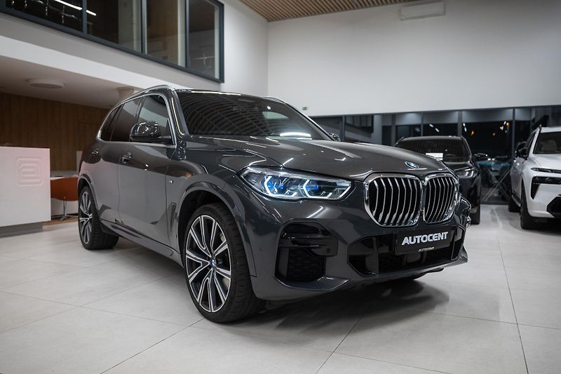 BMW X5 (2021) 30D XDRIVE 210KW M-Paket - fotka 12 z 38