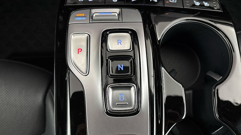Hyundai Tucson 1.6 T-GDI Hybrid AUT 4x4 Style - fotka 28 z 32