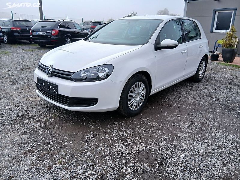 Volkswagen Golf VI 1.6 TDI - fotka 1 z 29