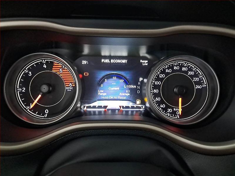 Jeep Cherokee (2016) 2.2 MultiJet, 4X4, Automat - fotka 11 z 24