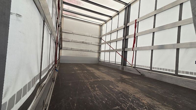 Mercedes-Benz Sprinter 319CDI V6 valník spačka topení - fotka 18 z 19