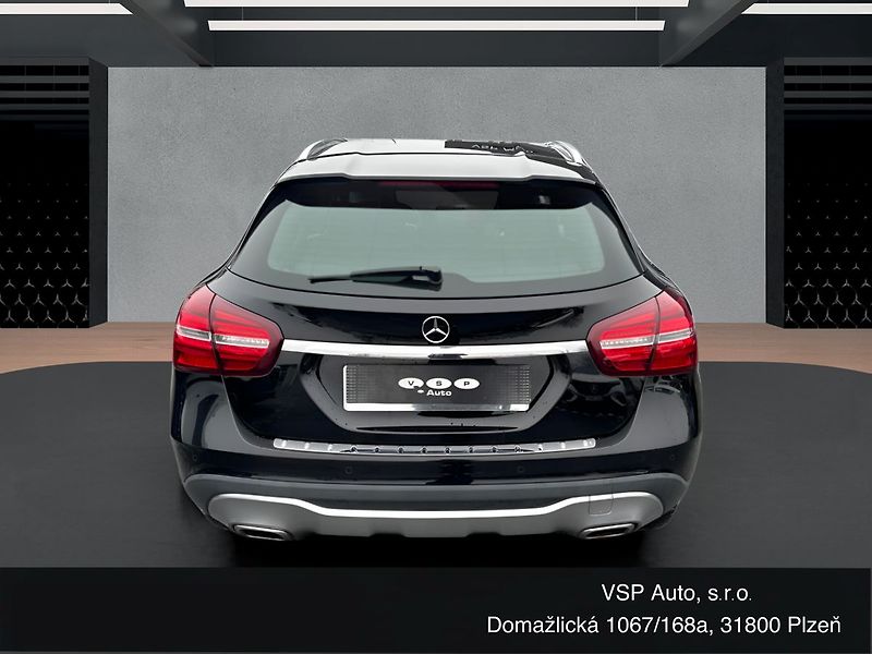 Mercedes-Benz GLA 200d 4MATIC - fotka 4 z 20