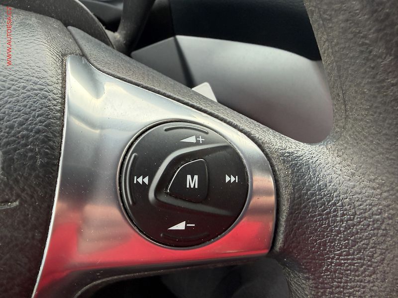 Ford Grand C-MAX (2011) 2.0 TDCi, AC, TZ - fotka 12 z 16