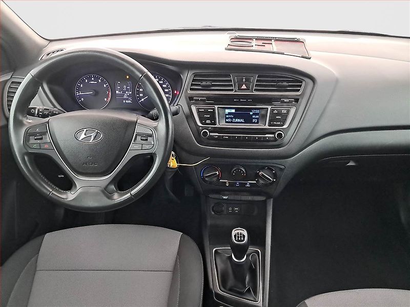 Hyundai i20 (2018) Comfort 1.2, ČR,1.maj - fotka 16 z 17
