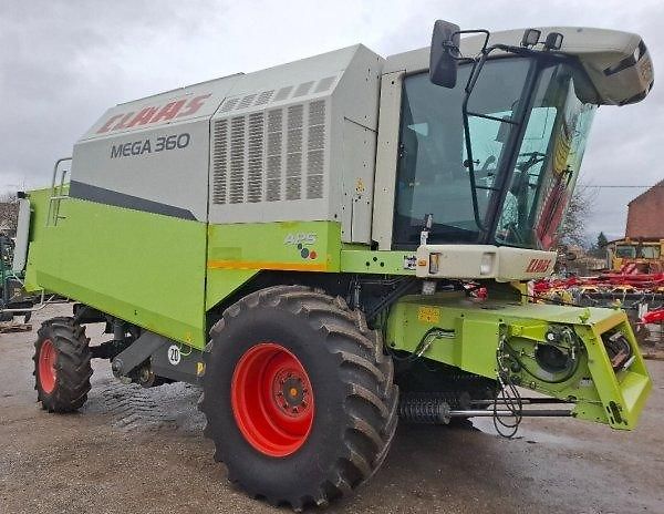 Claas (2006) Mega360 kombajn lišta 6m řepka - fotka 5 z 14