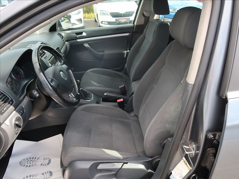 Volkswagen Golf 1,9 TDi,77kW,Aut.klima,tempoma - fotka 12 z 21
