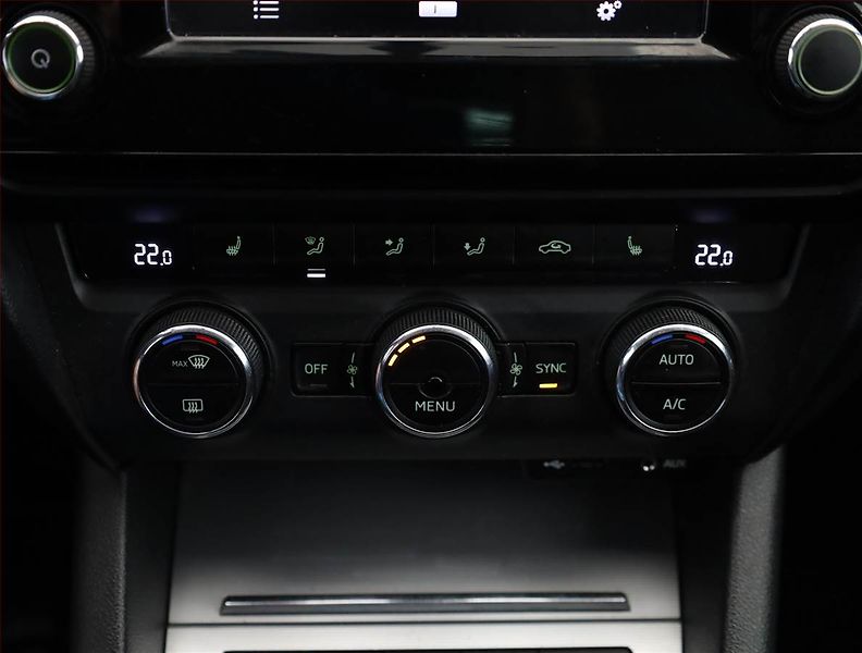 Škoda Octavia (2016) 2.0 TDI, Navi, Tempomat - fotka 12 z 18