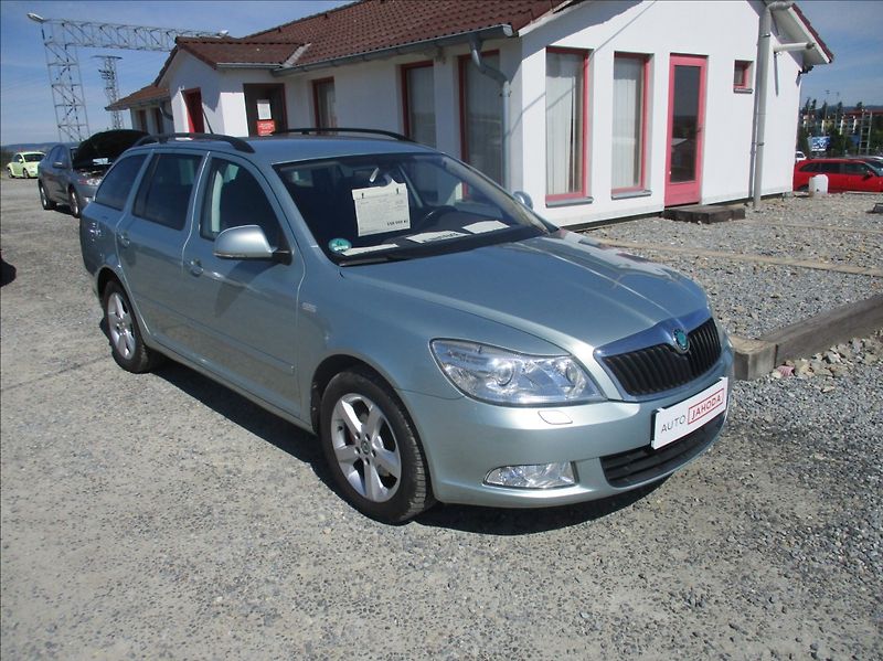 Škoda Octavia 1,4 TSI, klima,xenon,servis, - fotografie inzerátu