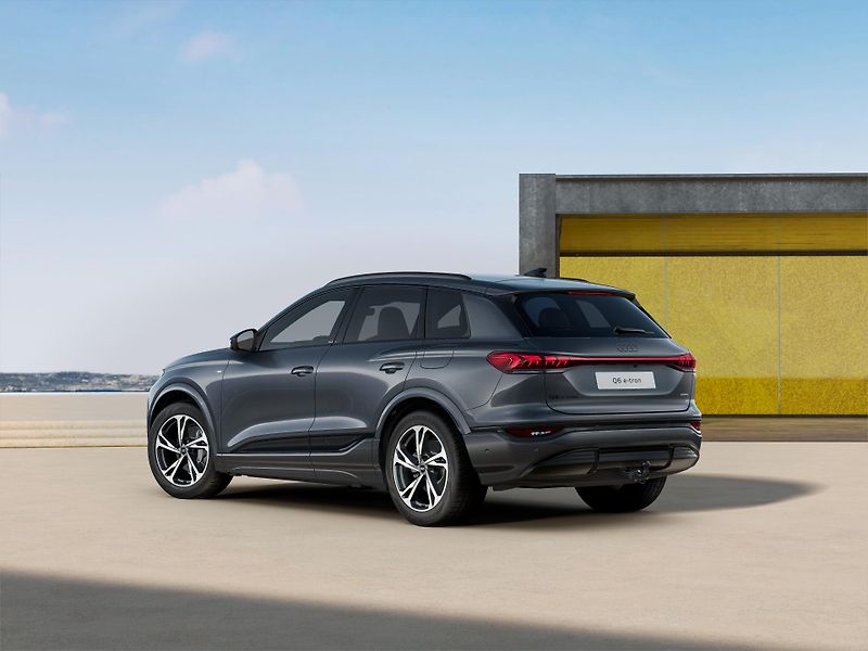 Audi Q6 e-tron S line - fotka 3 z 9