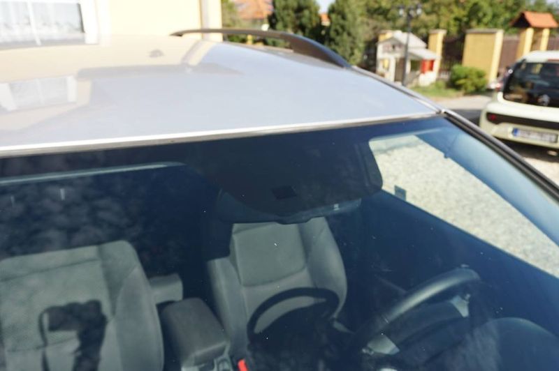 Hyundai i30 (2012) 1,6C W  CRDI NOVÉ V ČR - fotka 24 z 34