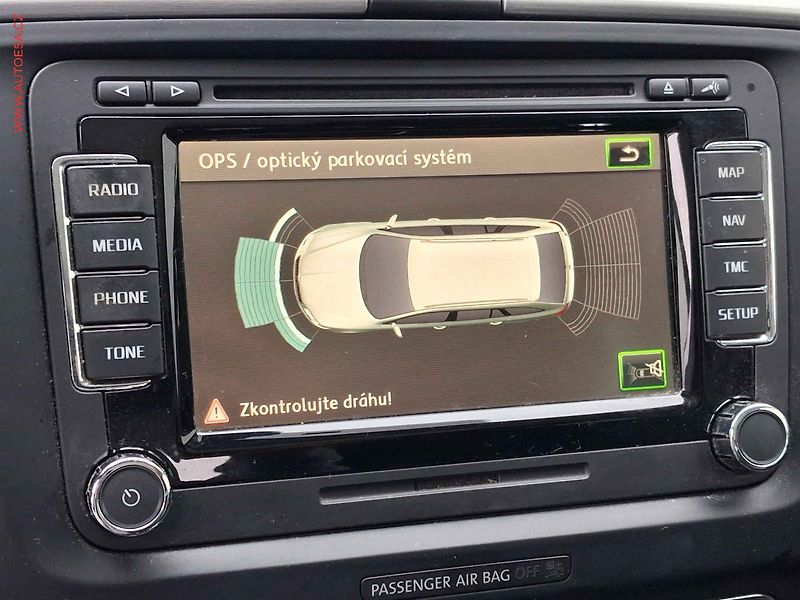 Škoda Superb (2015) 2.0 TDi, Elegance, +kola - fotka 20 z 20