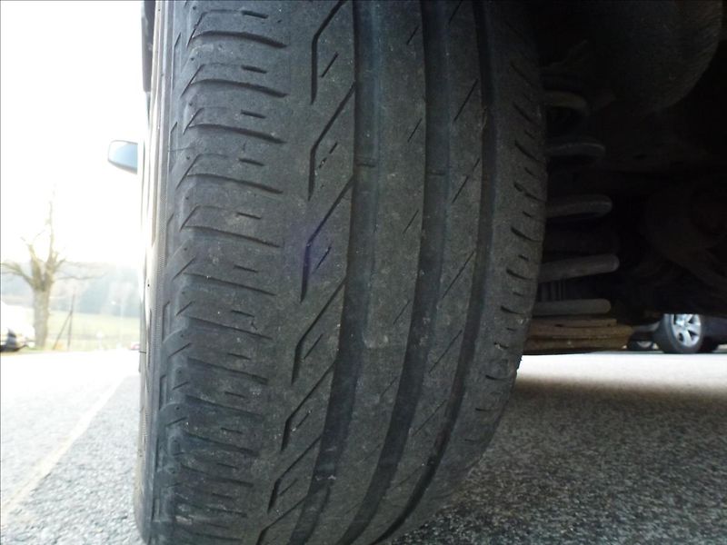 Mercedes-Benz Vito 2,2 113CDI  KAWA 5 míst - fotka 41 z 46