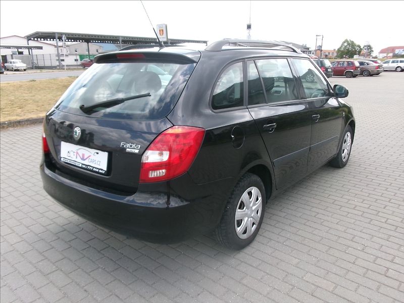 Škoda Fabia 1,4 i 63kw Klima,ESP,po STK - fotka 4 z 29