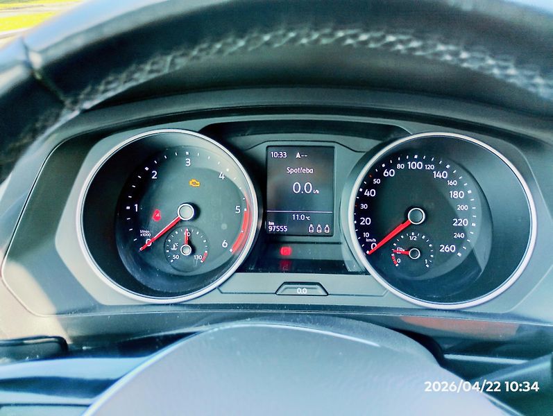 Volkswagen Tiguan 2.0 /85kW - fotka 11 z 17