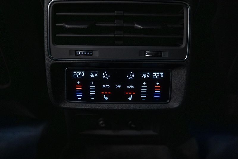 Audi Q7 (2022) S-LINE 55TFSI 250KW 4X4 VZDUCH - fotka 42 z 45