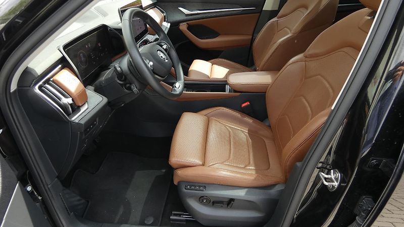 Škoda Kodiaq Exclusive Selection 142 kW 4x4 - fotka 19 z 28